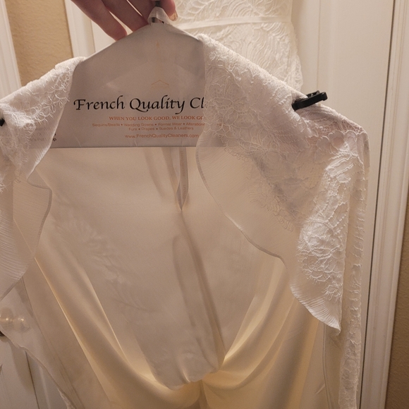 Davids Bridal Leaf Pattern Lace A-Line - Picture 7 of 8